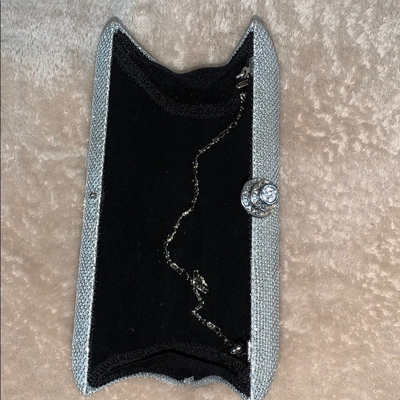 Diamond studded clutch purse - Picture 3 of 4